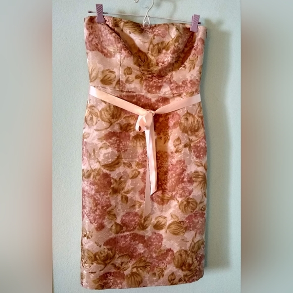 Elegant pale pink and gold evening dress - Picture 2 of 6